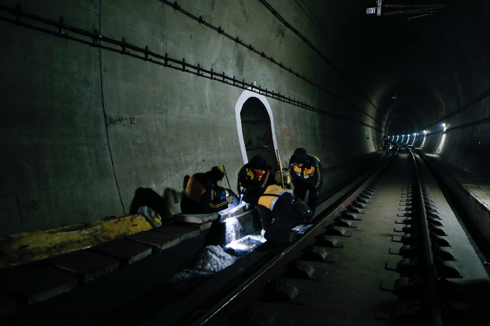 泰安铁路运营隧道病害现状